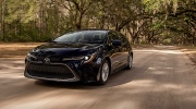 Ôtô Toyota sẽ tự phanh nếu tài xế ra khỏi xe mà không về P