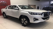Toyota tăng cường thêm gói an toàn trên Hilux với giá từ 18-20 triệu