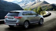 Outlander, Tucson hay CX-5 - xe nào lái hay hơn?