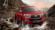 Toyota Hilux giảm giá niêm yết, Fortuner TRD 2019 chính thức có giá bán