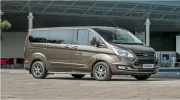 Ford Tourneo - xe 7 chỗ mới giá từ một tỷ đồng