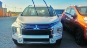 Lô xe Mitsubishi Xpander Cross về Việt Nam, sẵn sàng đối đầu Suzuki XL7