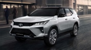 Toyota Fortuner mới sắp về Việt Nam: Là xe nhập khẩu, thêm trang bị tiện nghi