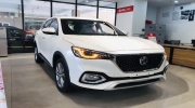 MG HS 2.0T AWD Trophy giảm 240 triệu tại đại lý: Lùi 1 năm sản xuất
