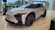 Lexus LF-Z 2023 - SUV hoàn toàn mới đấu VinFast VF e35