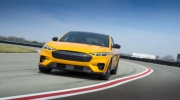 Ford hứng chỉ trích vì ‘ép’ Mustang mạnh nhất xuống kém cả bản thường