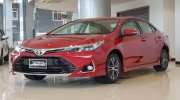 Toyota Corolla Altis ưu đãi khủng hơn 80 triệu, đe dọa Elantra và Civi