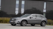 Mercedes-Benz GLC 2022 cận kề ngày ra mắt, sớm về Việt Nam đấu BMW X3 và Audi Q5