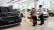 Dễ dãi trong khâu đặt cọc, khách mua ô tô 