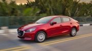 Sự cố đèn pha khiến Mazda phải thu hồi hơn 200 xe