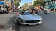 Ông trùm cà phê Đặng Lê Nguyên Vũ tái xuất, cầm lái Mercedes-Benz SLS AMG