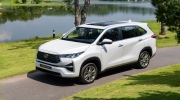 Đại lý Toyota bán Innova Cross 