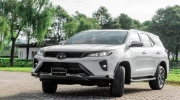 Tranh cãi về hình ảnh Toyota Fortuner 2024 mới rò rỉ: Dáng quá giống đời cũ