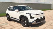 Kia EV5 lộ diện không che ngoài đời thực: Vài chi tiết khác concept