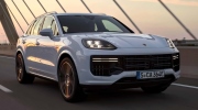 Soi chi tiết Cayenne Turbo E-Hybrid 2024 - SUV mạnh nhất của Porsche