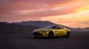 Aston Martin Vantage phiên bản mới ra mắt