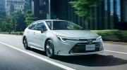 Toyota dừng bán Corolla động cơ xăng